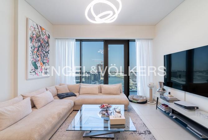 2-bed penthouse in Canal Front Residence 9 · Sea view — photo 3