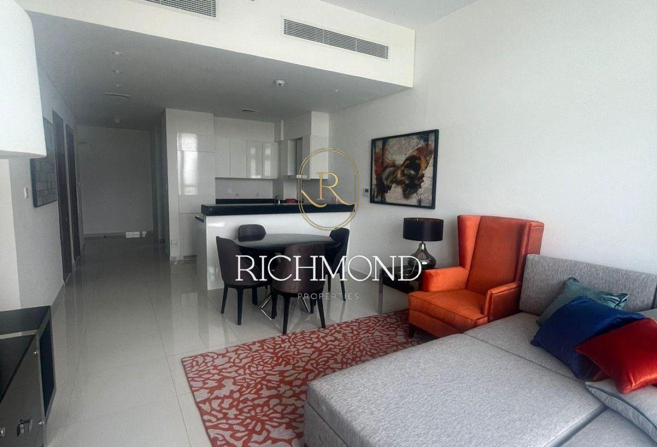 Spacious | High Floor | Golf Course | Furnished photo 2