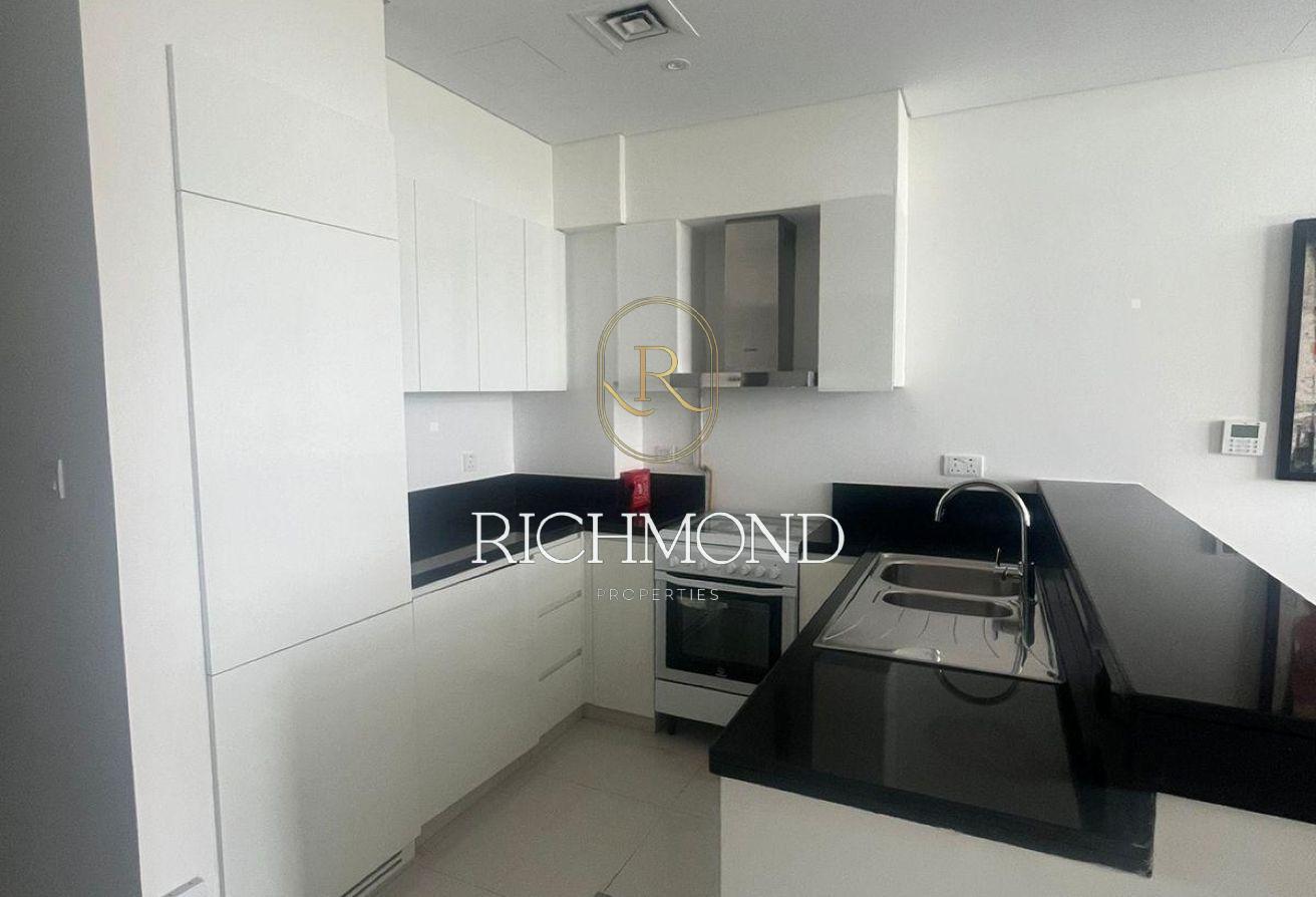 Spacious | High Floor | Golf Course | Furnished photo 4