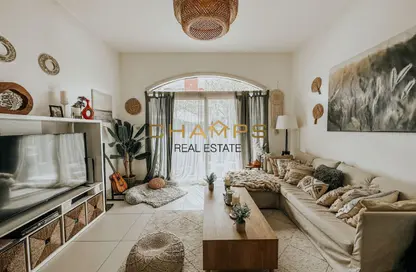 شقة - غرفة نوم - 2 حمامات للبيع في الغدير - أبوظبي