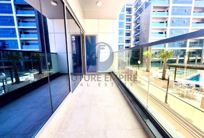 جديد بالكامل 2Bhk | جاهز للانتقال | احجز الآن