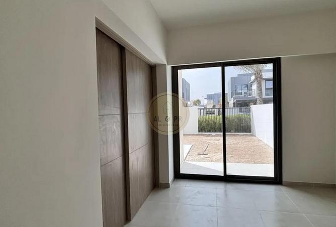 75011113 - Property Image 2