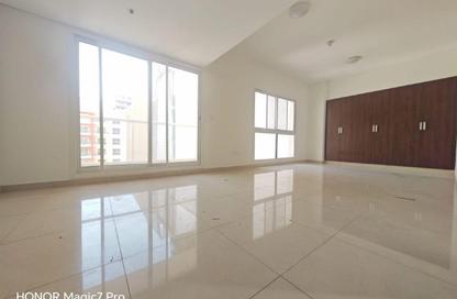 Apartment - Studio - 1 Bathroom for rent in Royal JVC Building - District 10 - Jumeirah Village Circle - Dubai
