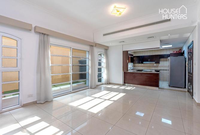 54401696 - Property Image 2