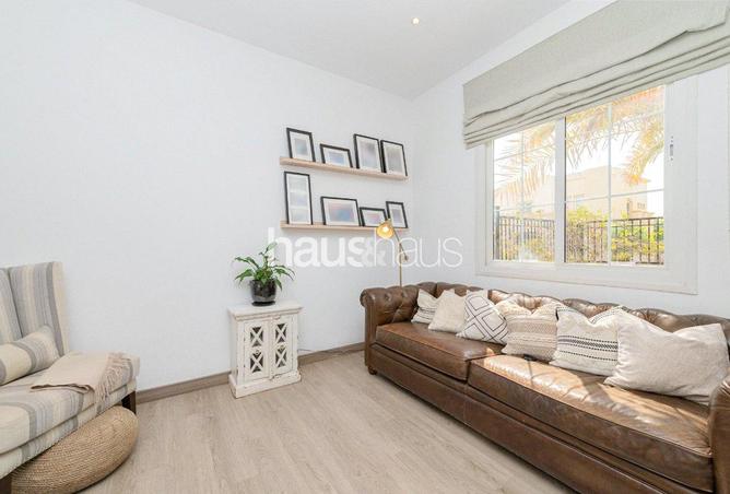 71130543 - Property Image 3