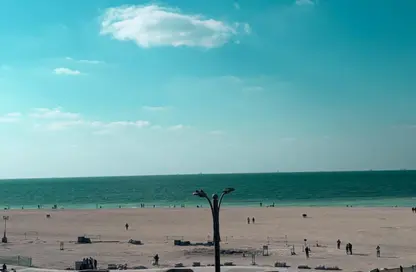 شقة - غرفة نوم - 1 حمام للايجار في مساكن كورنيش عجمان - طريق كورنيش عجمان - عجمان