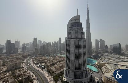 Apartment - 3 Bedrooms - 4 Bathrooms for sale in Boulevard Point - Downtown Dubai - Dubai