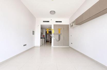 Apartment - Studio - 1 Bathroom for rent in Al Waleed Garden 2 - Al Waleed Garden - Al Jaddaf - Dubai