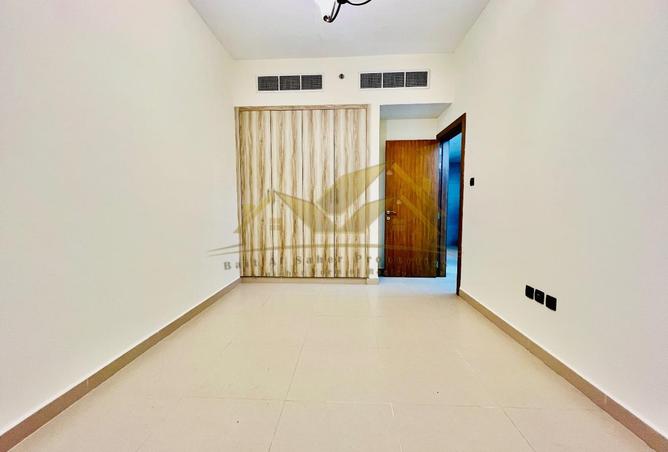 120220389 - Property Image 2