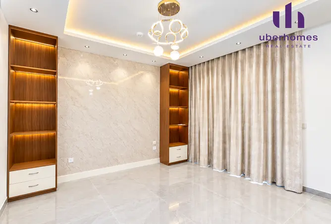 165601105 - Property Image 2