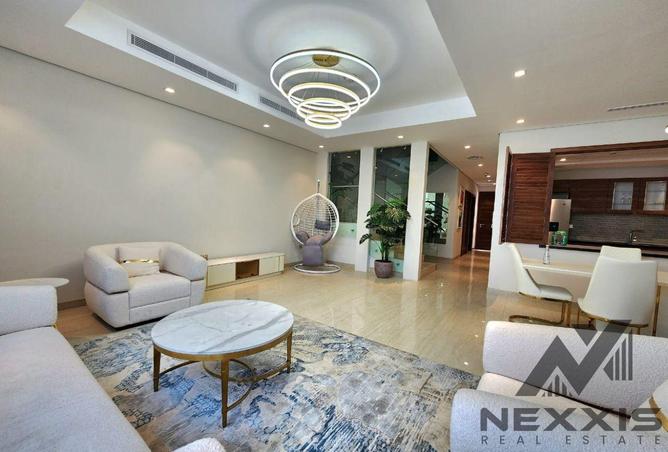 94002058 - Property Image 3