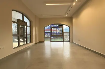 Apartment - 1 Bedroom - 2 Bathrooms for rent in Al Mushrif - Abu Dhabi