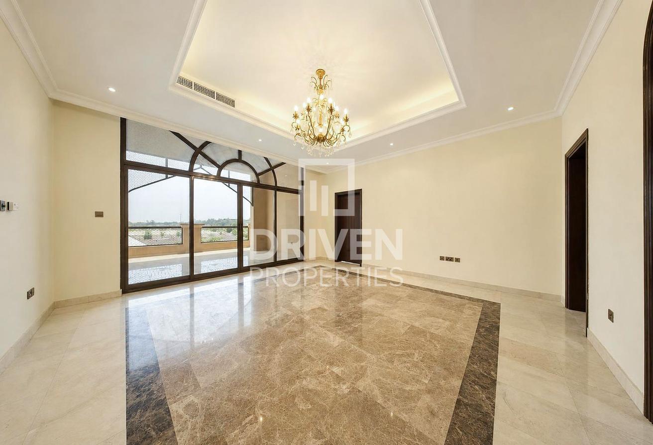 Family Villa | Spacious Layout | Private Garden photo 11