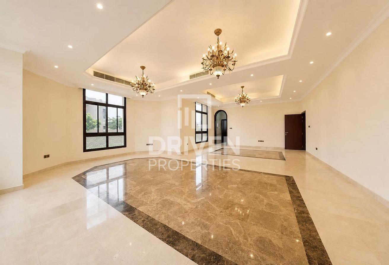 Family Villa | Spacious Layout | Private Garden photo 5