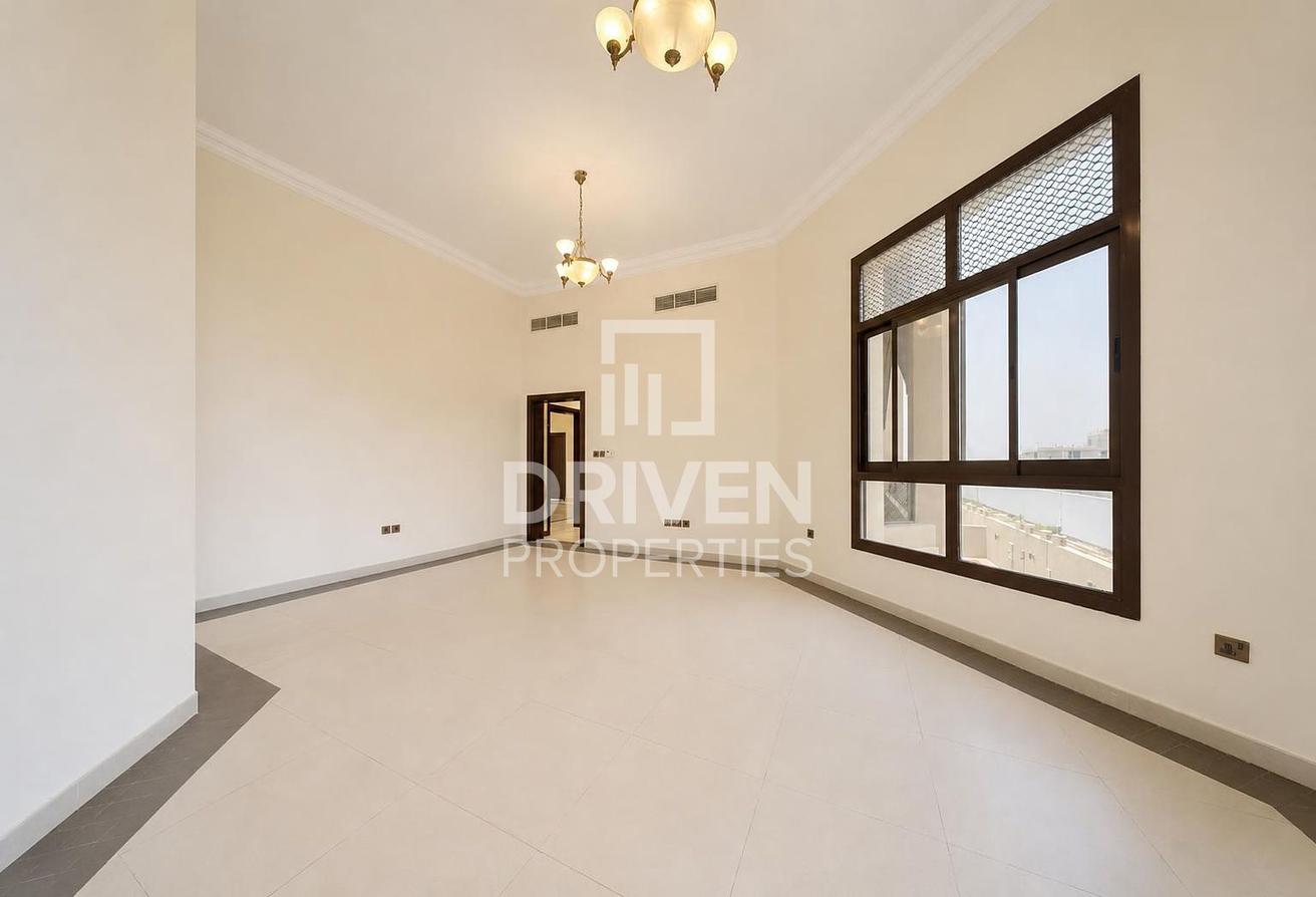 Family Villa | Spacious Layout | Private Garden photo 9