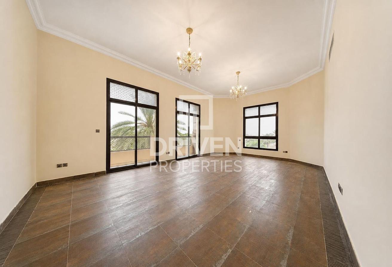 Family Villa | Spacious Layout | Private Garden photo 14