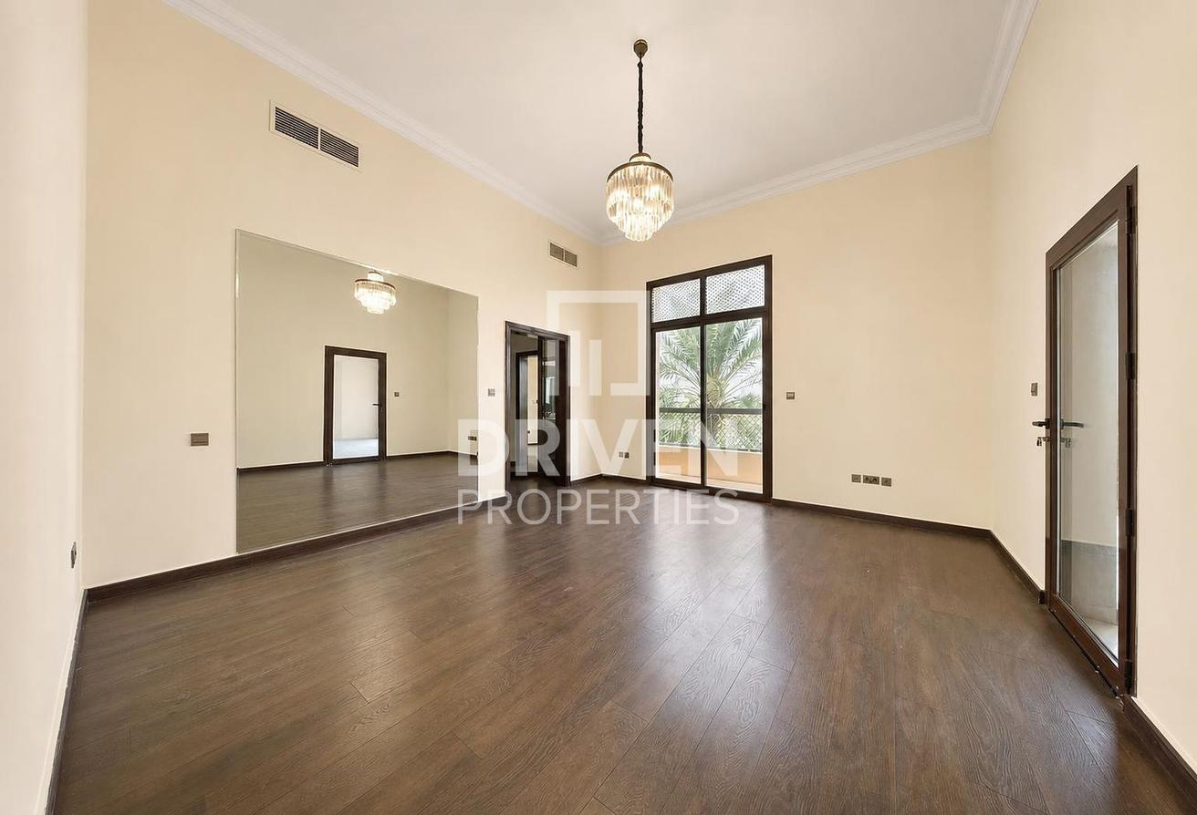 Family Villa | Spacious Layout | Private Garden photo 8