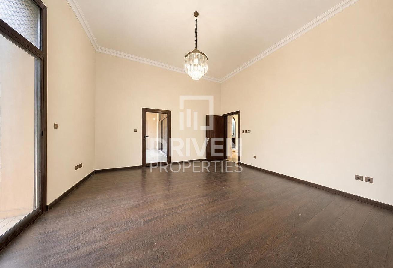 Family Villa | Spacious Layout | Private Garden photo 10