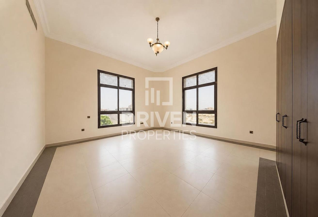 Family Villa | Spacious Layout | Private Garden photo 12