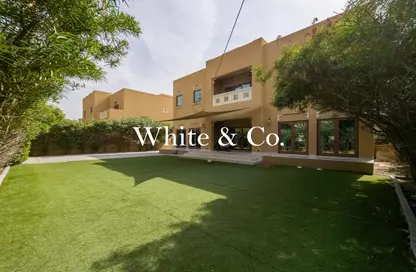 فيلا - 3 غرف نوم - 4 حمامات للبيع في فيلات طراز دبي - القرية الشمالية - الفرجان - دبي