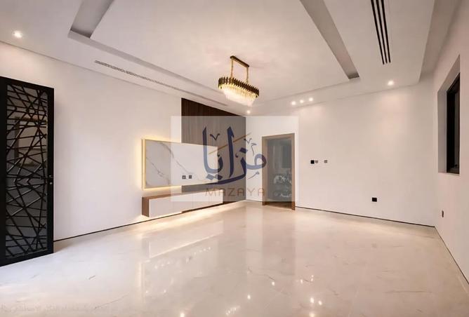 128861557 - Property Image 3