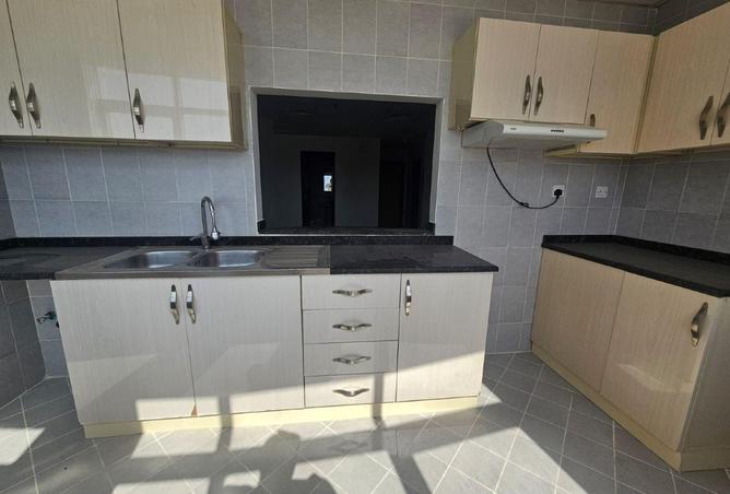 100868599 - Property Image 3