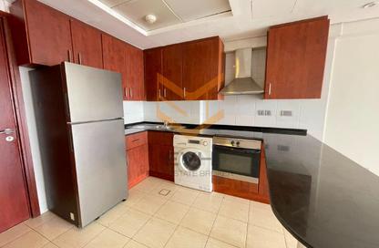Apartment - 1 Bedroom - 2 Bathrooms for rent in Lake View Tower - JLT Cluster B - Jumeirah Lake Towers - Dubai Apartment - 1 Bedroom - 2 Bathrooms for rent in Lake View Tower - JLT Cluster B - Jumeirah Lake Towers - Dubai