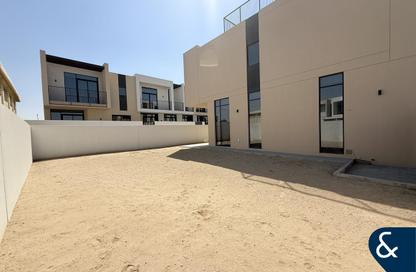 Townhouse - 4 Bedrooms - 4 Bathrooms for sale in Greenview 3 - EMAAR South - Dubai South (Dubai World Central) - Dubai