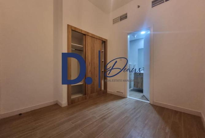 76177256 - Property Image 3