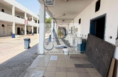 سكن عمال - استوديو - 8 حمامات للايجار في مبني علي موسى - الصجعة الصناعية - الصجعة - الشارقة