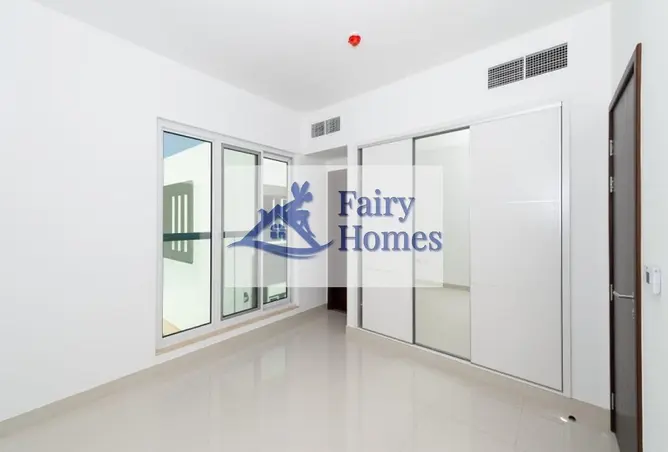 162801611 - Property Image 2