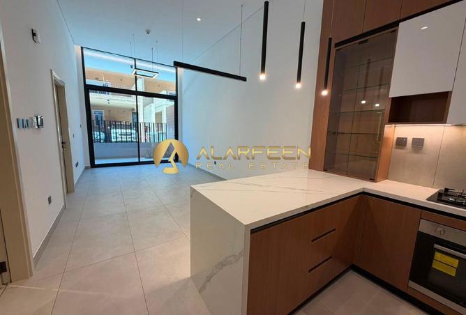 1Br+Study | Fitted Kitchen | Community View — photo 2