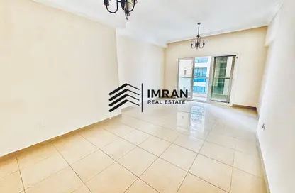 Apartment - 3 Bedrooms - 3 Bathrooms for rent in New Al Taawun Road - Al Taawun - Sharjah