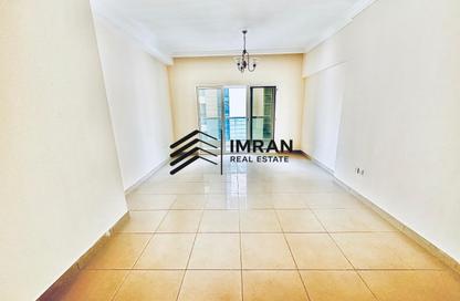 Apartment - 3 Bedrooms - 3 Bathrooms for rent in New Al Taawun Road - Al Taawun - Sharjah