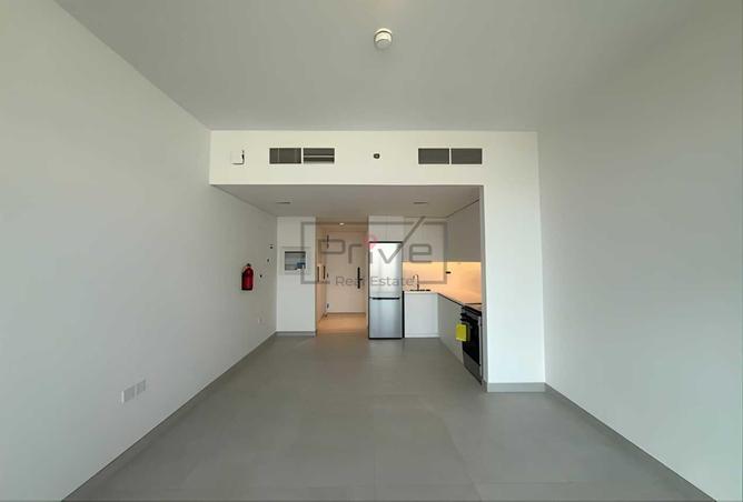 84066714 - Property Main Image