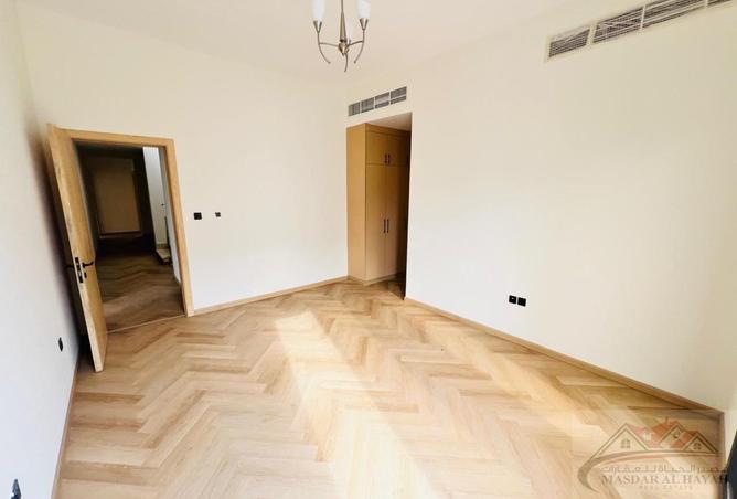 117261560 - Property Image 3