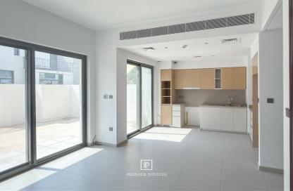 Townhouse - 3 - 3 for rent in Sun - Arabian Ranches 3 - Dubai