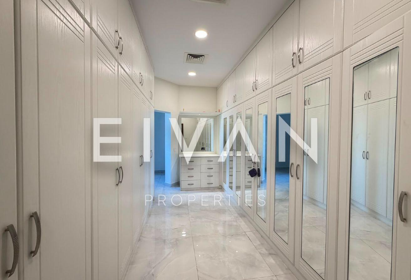 Spacious Villa | | Private Garden & Maid’s Room photo 4