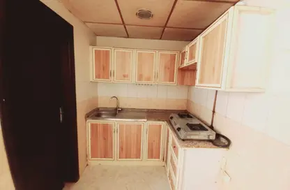 Apartment - Studio - 1 Bathroom for rent in Muwailih Building - Muwaileh - Sharjah