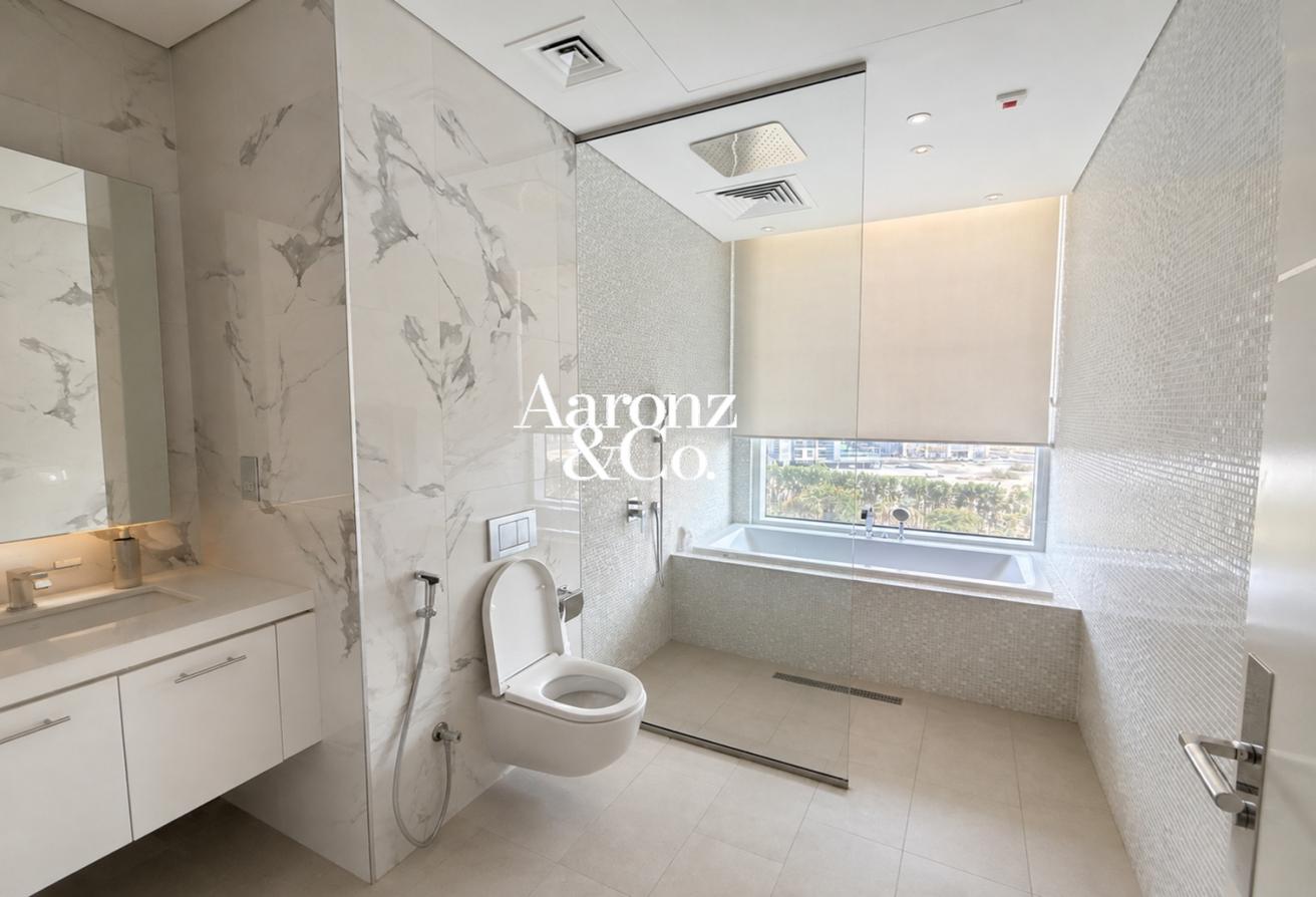 Vacant | 2 BR+Maids | Large Layout | Furnished Apt photo 11
