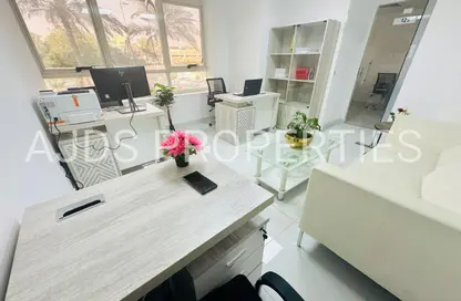 مكتب - غرفة نوم - 1 حمام للايجار في مبنى سيلفر هوم - هور العنز - ديرة - دبي