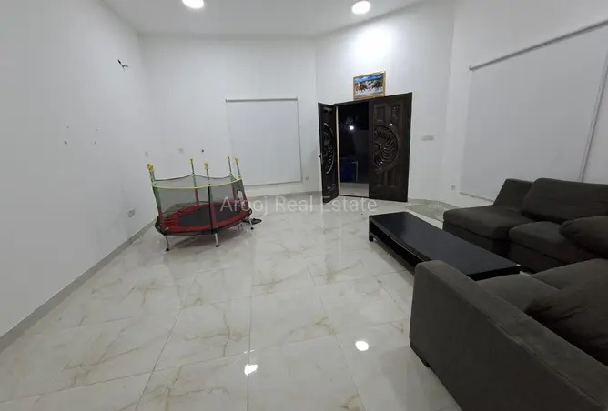 155057242 - Property Image 2