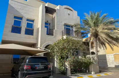 فيلا - 5 غرف نوم - 7 حمامات للبيع في حدائق القرم - القرم - أبوظبي