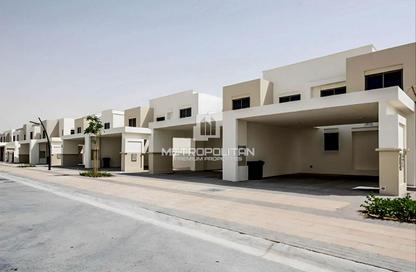 Townhouse - 3 Bedrooms - 4 Bathrooms for sale in Hayat Townhouses 1 - Hayat Townhouses - Town Square - Dubai