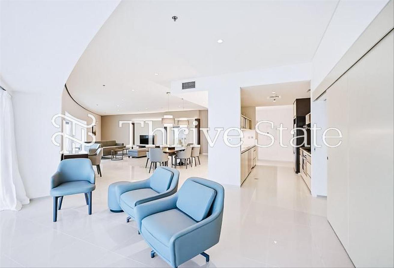 Elegant Furnished 2BR with SZR Skyline View photo 7