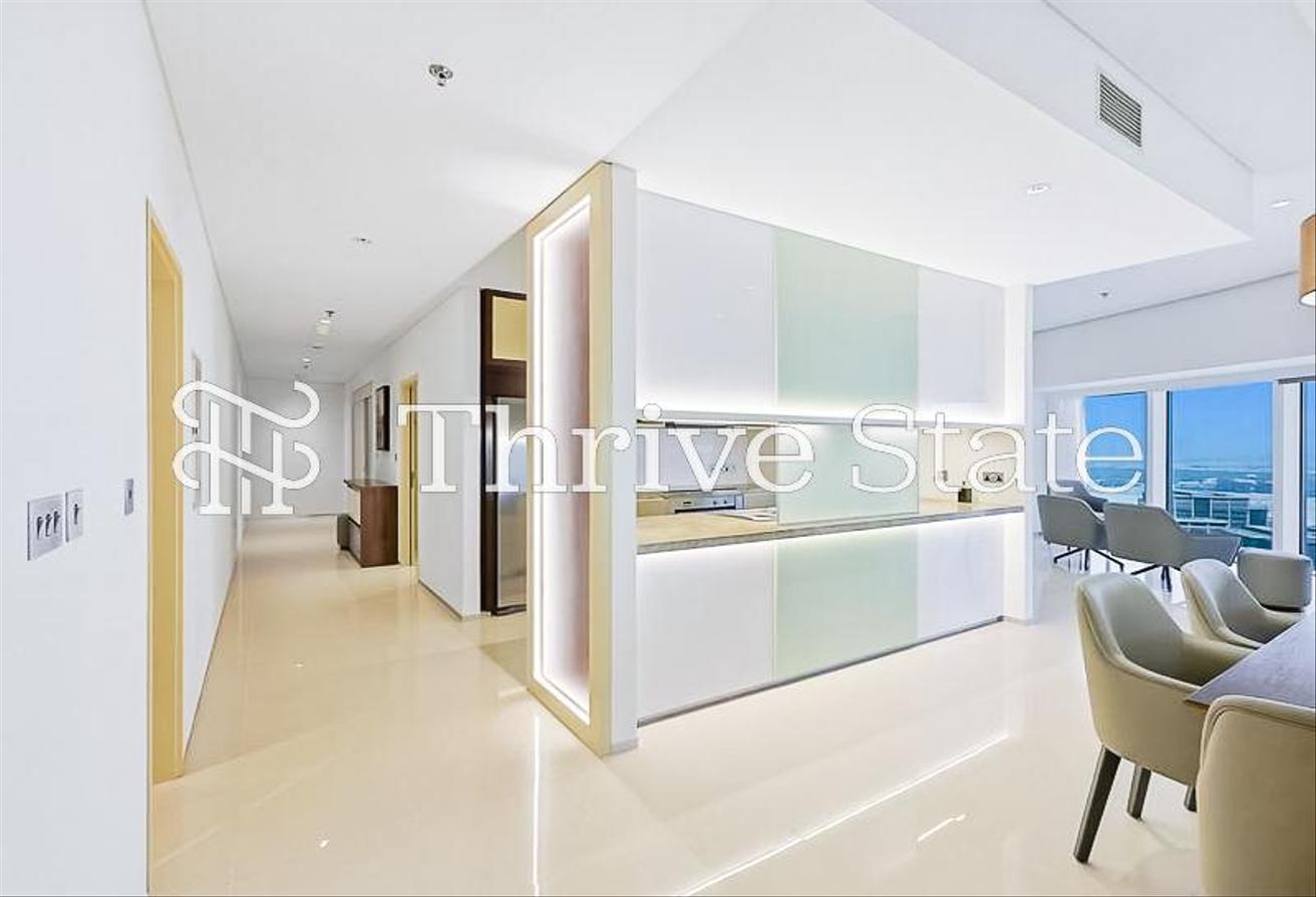 Elegant Furnished 2BR with SZR Skyline View photo 11