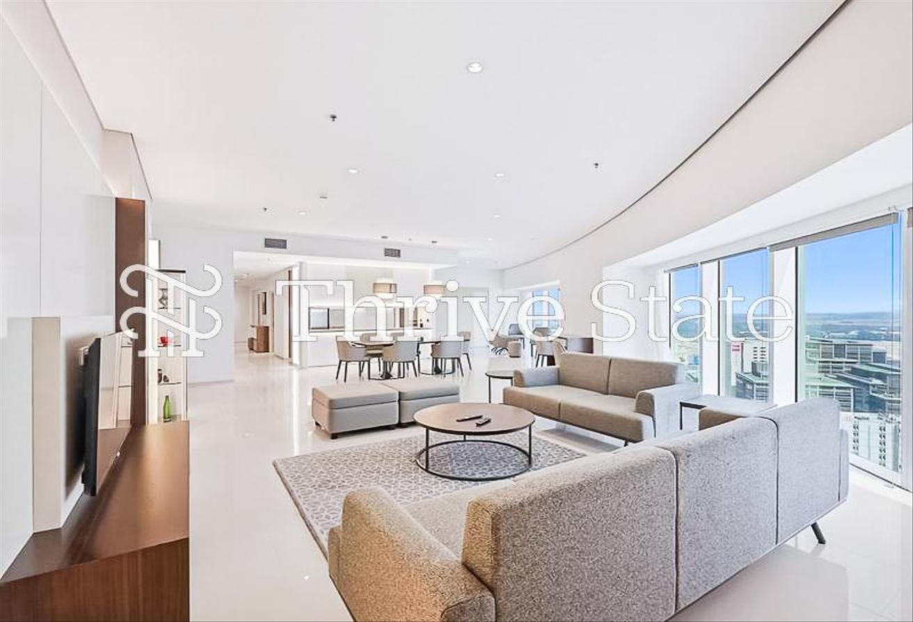 Elegant Furnished 2BR with SZR Skyline View photo 2