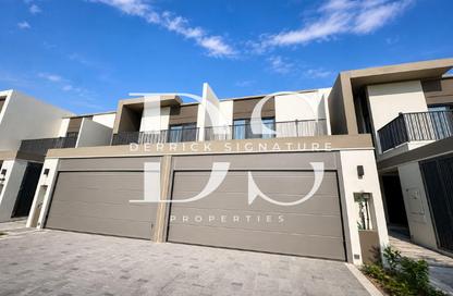 Villa - 3 Bedrooms - 4 Bathrooms for sale in Aura Gardens - Tilal Al Ghaf - Dubai