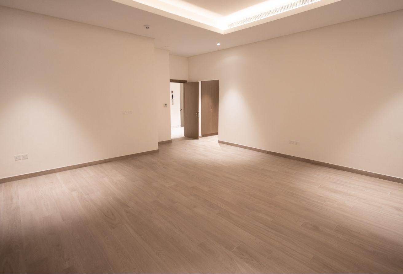 Luxury 4BR+Maid+Driver | Pool | Near Lagoon photo 8