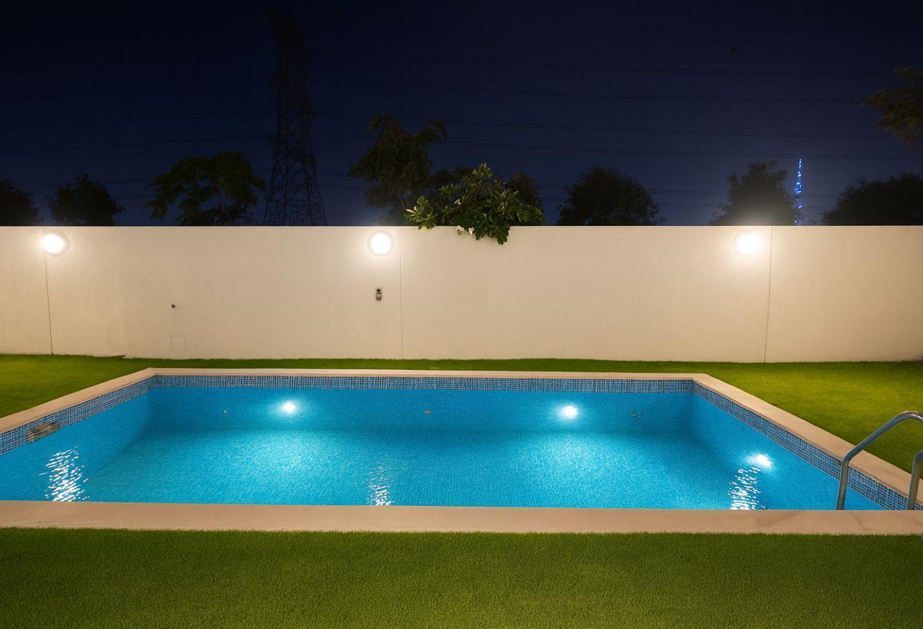 Luxury 4BR+Maid+Driver | Pool | Near Lagoon photo 5